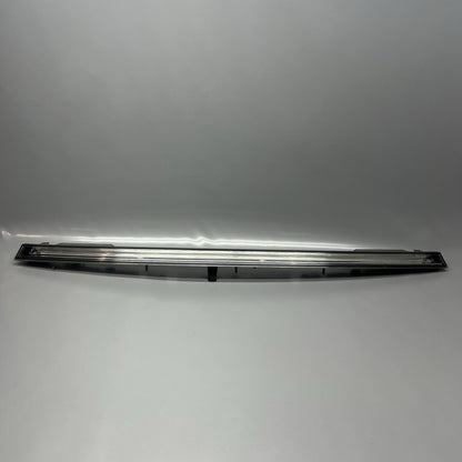 99163198900 PORSCHE 911 GT3 CENTER TAIL LIGHT TRUNK 2014 2015 2016 OEM 99163198900