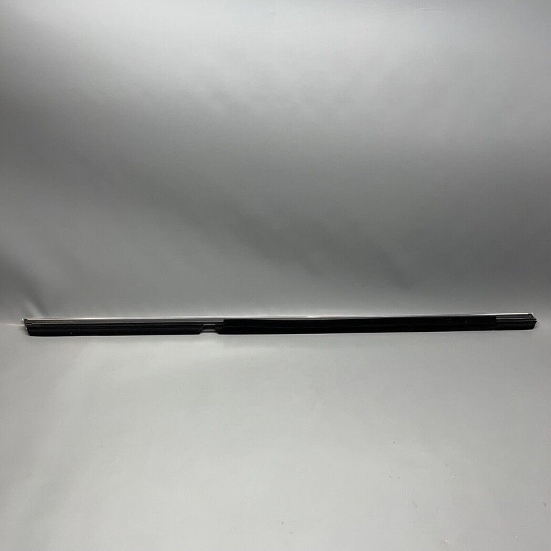 A1187301900 MERCEDES BENZ CLA250 DOOR BELT MOLDING LEFT REAR 2020 21 22 2023 OEM A1187301900