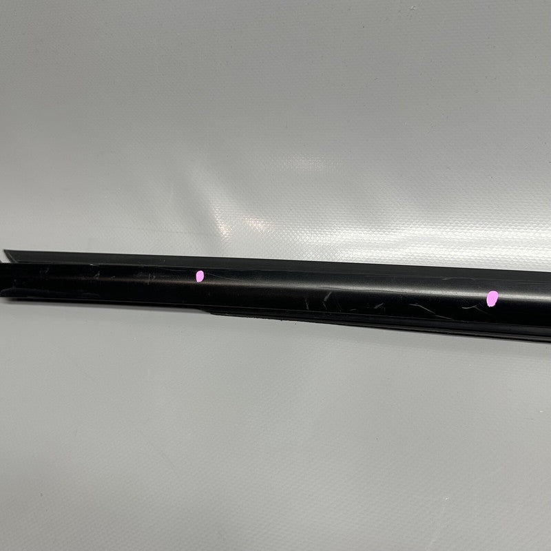 99153708601 PORSCHE 911 CAYMAN 718 DOOR MOLDING RIGHT FRONT 2017-2023 OEM 99153708601