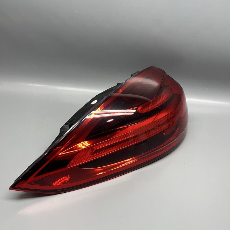 7P5945207R PORSCHE CAYENNE TAIL LIGHT LEFT DRIVER 2015 2016 2017 LED OEM 7P5945207R