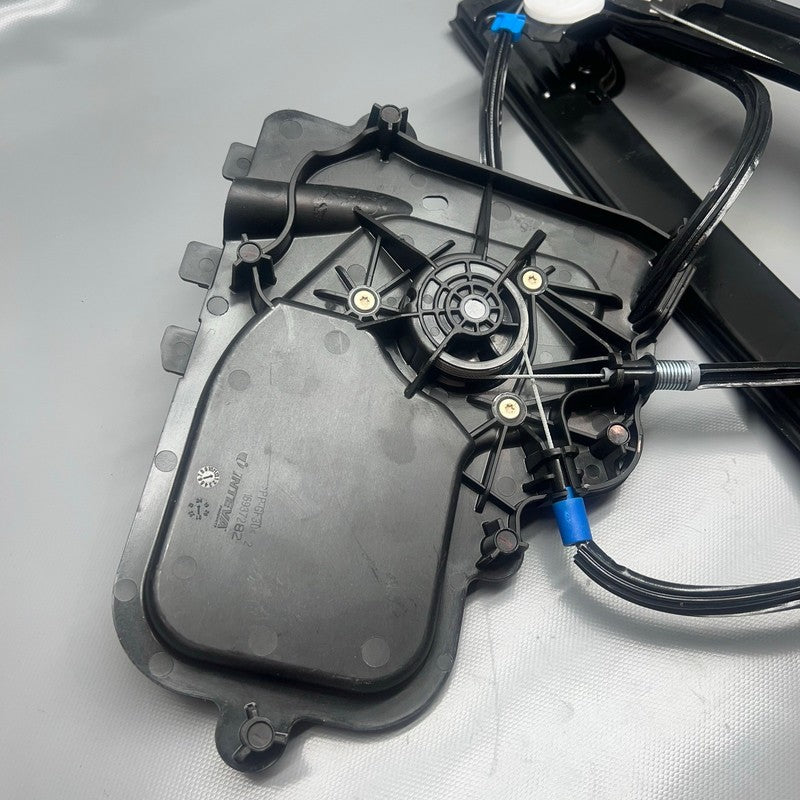 TESLA MODEL 3 WINDOW REGULATOR RIGHT FRONT 2017 2018 2019 2020 2021 20