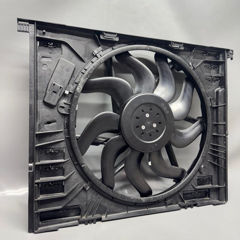 8666817 BMW IX RADIATOR FAN  2020 2021 2022 2023 2024 2025 OEM 8666817