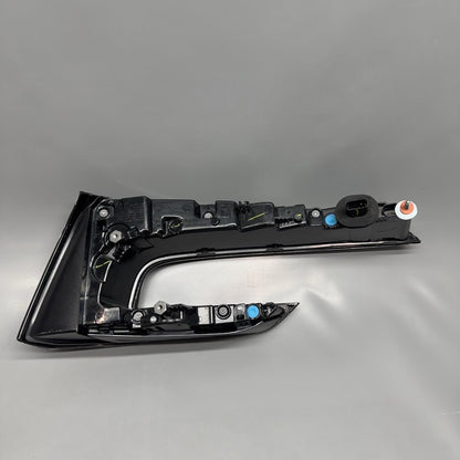 1691500-00-F TESLA MODEL 3 TAIL LIGHT RIGHT PASSENGER 2024 2025 2026 OEM 1691500-00-F