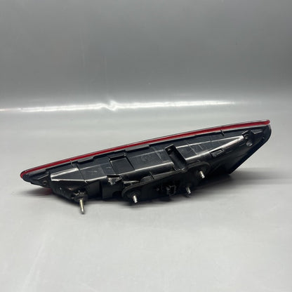 HYUNDAI ELANTRA TRUNK TAIL LIGHT RIGHT PASSENGER 2019 2020 OEM