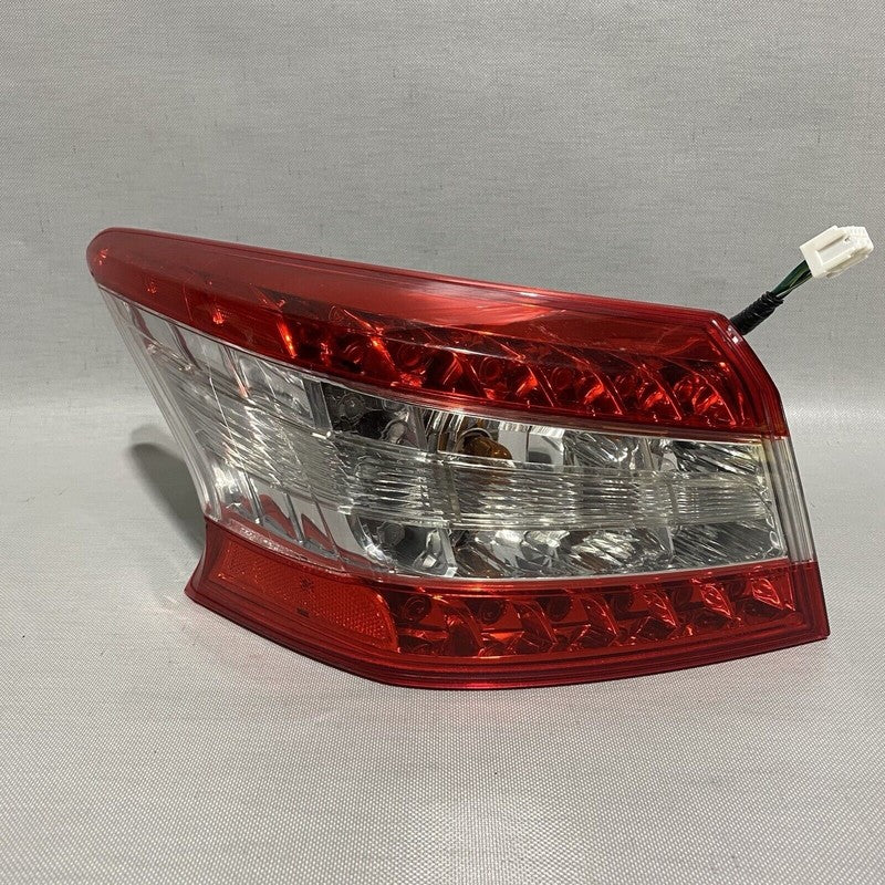 265553SG0A NISSAN SENTRA TAIL LIGHT LEFT DRIVER 265553SG0A 2013 2014 LED OEM