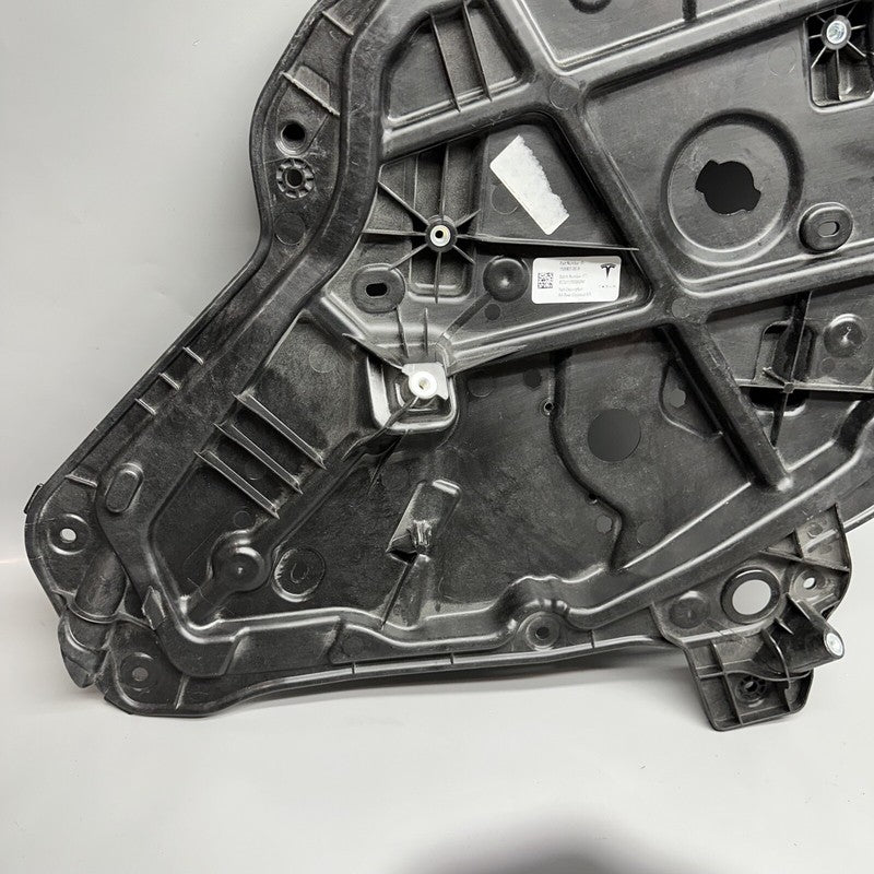 1526807-00-B TESLA MODEL Y DOOR CLOSEOUT PANEL ONLY RIGHT REAR 2020 21 22 2023 1526807-00-B