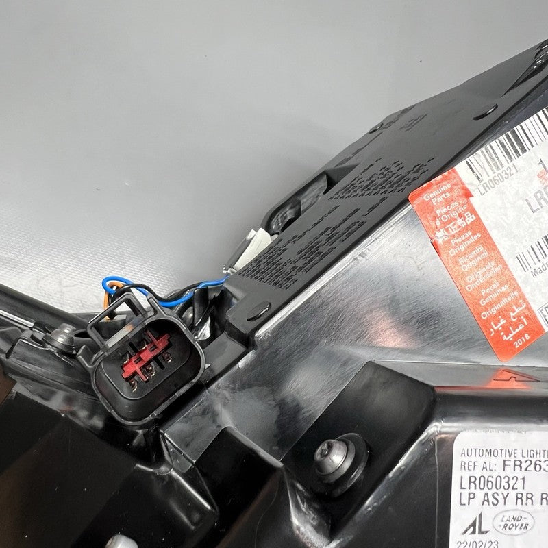 LR060321 RANGE ROVER SPORT HSE TAIL LIGHT RIGHT PASSENGER 2014 2015 2016 2017 OEM LR06032