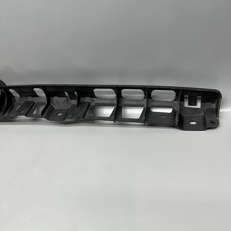 7P5807863 PORSCHE CAYENNE REAR BUMPER CENTER BRACKET 2011 12 13 14 15 16 17 2018 7P5807863