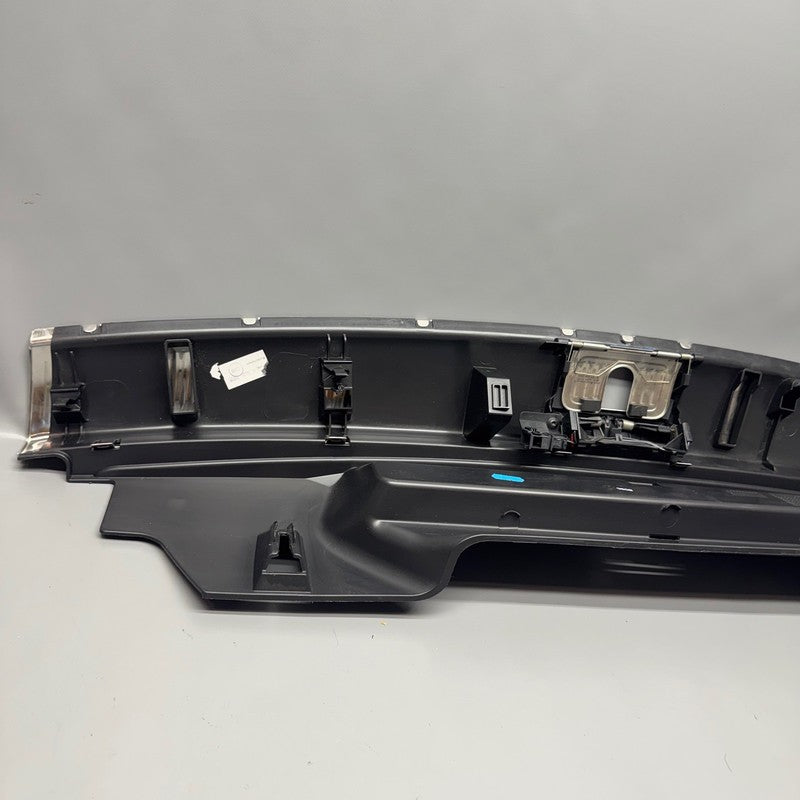 AUDI Q5 TRUNK LATCH PANEL COVER TRIM 2010 2011 2012 2013 2014 2015 8R0