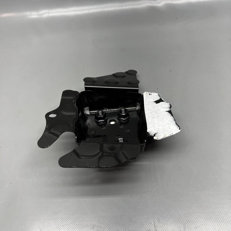 58304-06090 LEXUS ES350 BUMPER BRACKET LEFT REAR 2019 2020 2021 2022 OEM 58304-06090