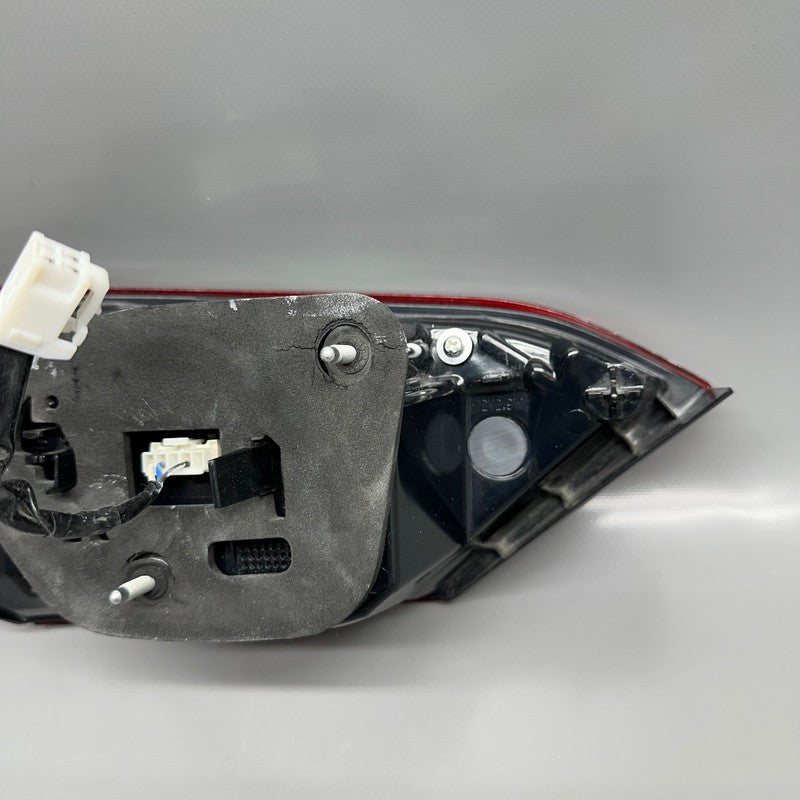 TOYOTA CAMRY TAIL LIGHT INNER RIGHT PASSENGER 2018 2019 2020 OEM