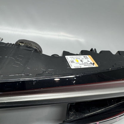 1691500-00-F TESLA MODEL 3 TAIL LIGHT RIGHT PASSENGER 2024 2025 2026 OEM 1691500-00-F