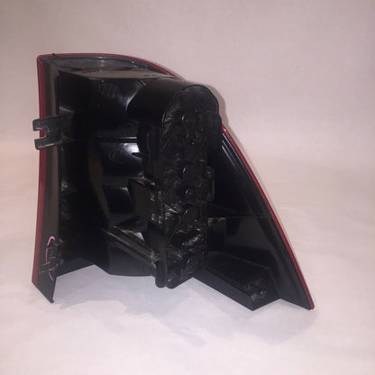 A1638200364 MERCEDES BENZ ML320 ML430 TAIL LIGHT LEFT SIDE A1638200364 1998 1999 2000 2001