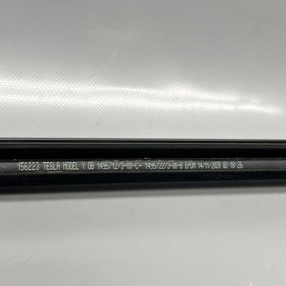 1495710-00-D TESLA MODEL Y DOOR WINDOW MOLDING LEFT FRONT 2020 2021 22 2023 OEM 1495710-00-D