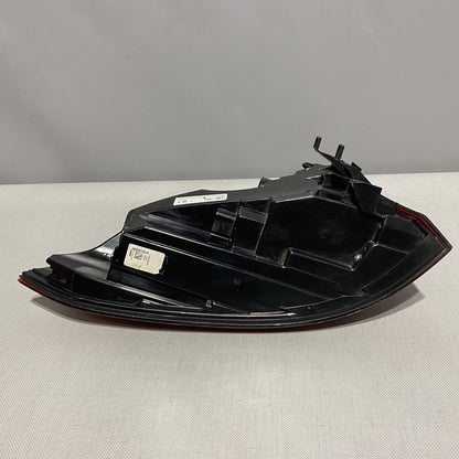 7P5945208R PORSCHE CAYENNE TAIL LIGHT RIGHT PASSENGER 7P5945208R 2015 2016 2017 LED OEM