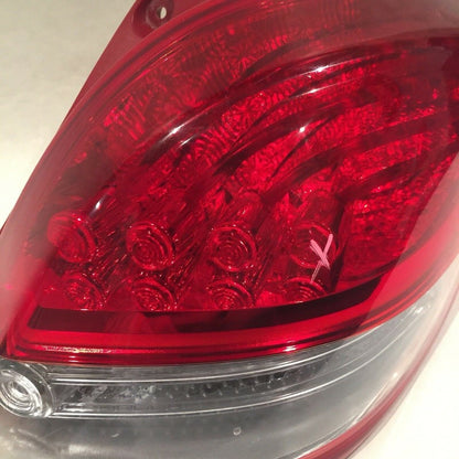 HYUNDAI VOLESTER RIGHT DRIVER TAIL LIGHT 2013 2014 2015 2016 LED OEM