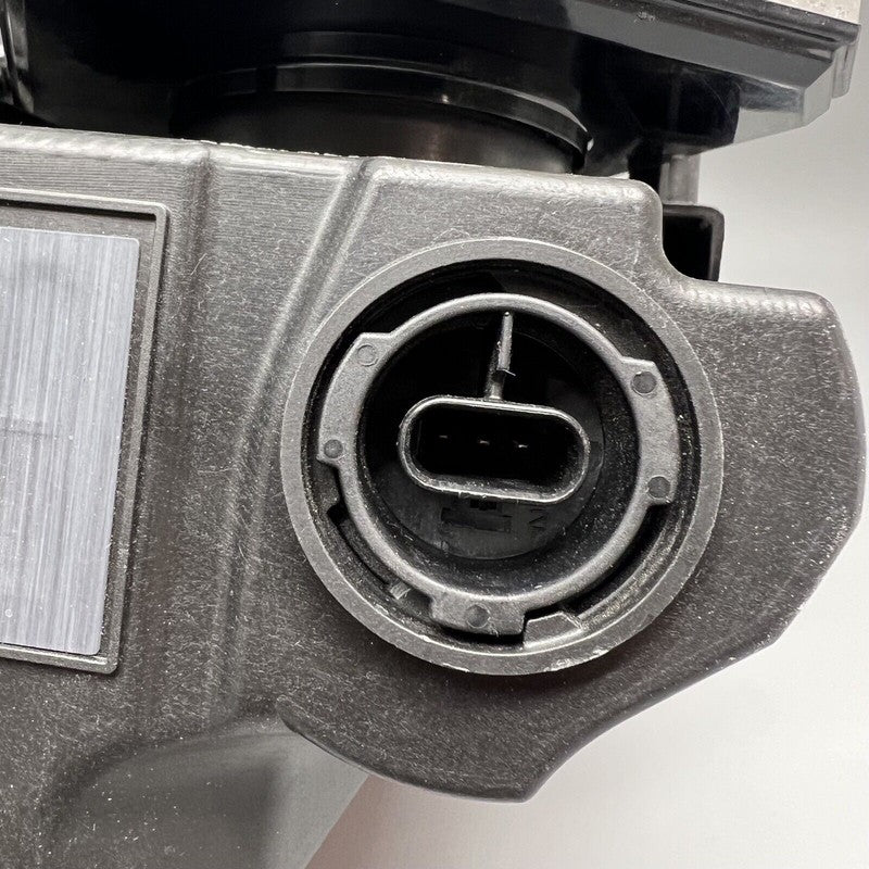 1077372-00-L TESLA MODEL 3 HEADLIGHT RIGHT PASSENGER LED 2017 2018 2019 2020 OEM 1077372-00-L