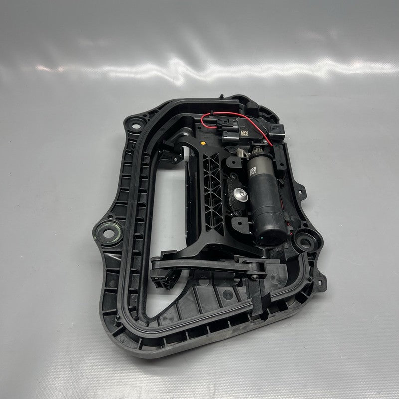 TESLA MODEL S DOOR HANDLE LEFT FRONT 2020 2021 GEN 4 OEM 1133395-00-G