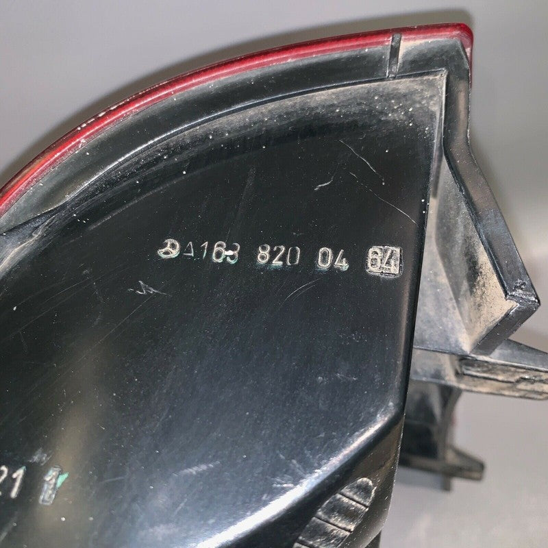 A1638200464 MERCEDES BENZ ML320 ML430 RIGHT SIDE TAIL LIGHT 1998 1999 2000 2001 OEM