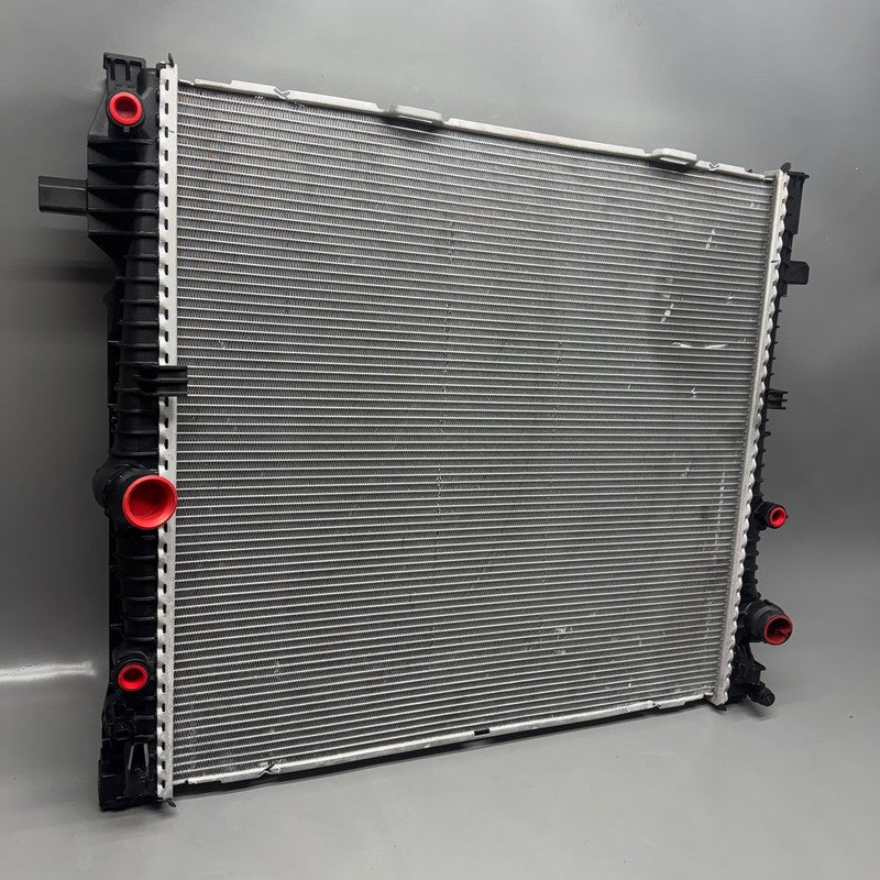 8642743 BMW X3 X4 RADIATOR 2020 2021 2022 2023 2024 OEM 8642743