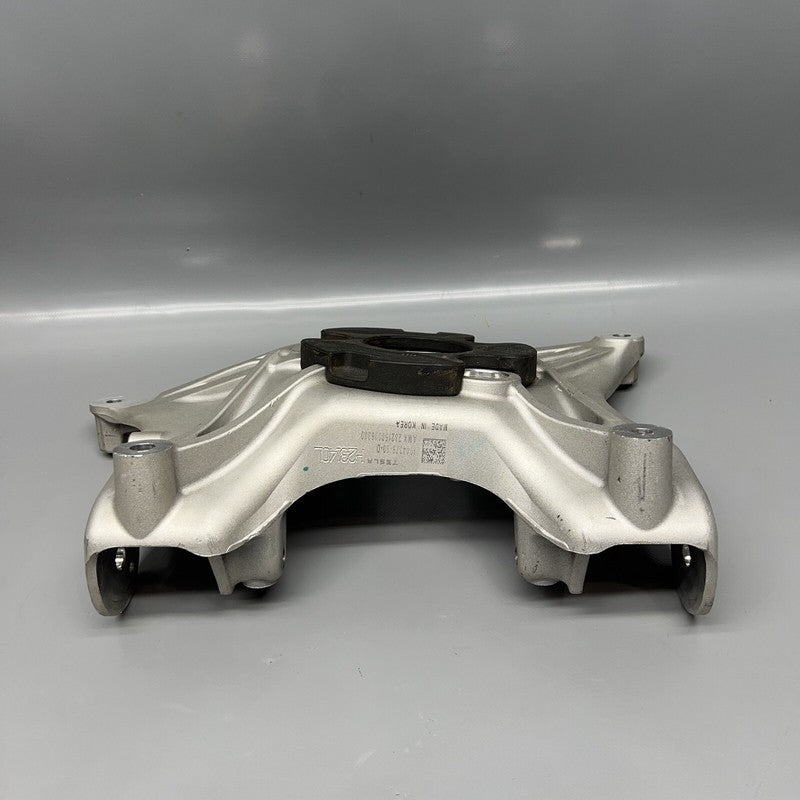1044037-00-C TESLA MODEL 3 UPPER STRUT MOUNT BRACKET RIGHT FRONT 2017 18 19 20 21 22 2023 OEM