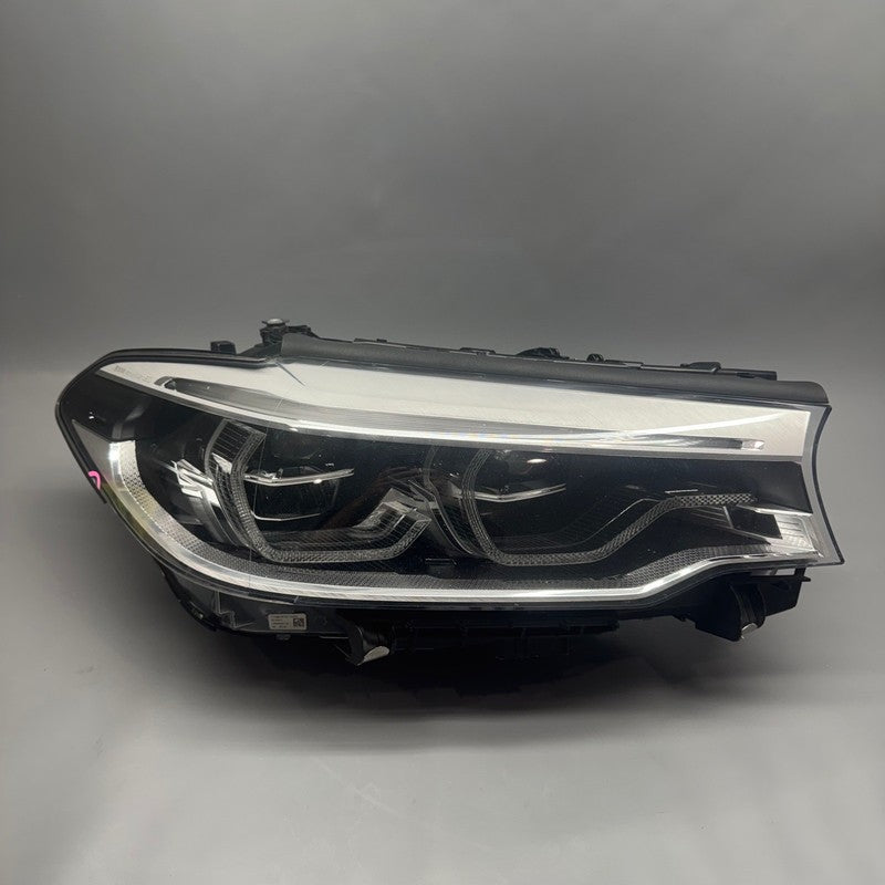BMW M5 HEADLIGHT RIGHT PASSENGER 2018 2019 2020 2021 ADAPTIVE LED OEM 