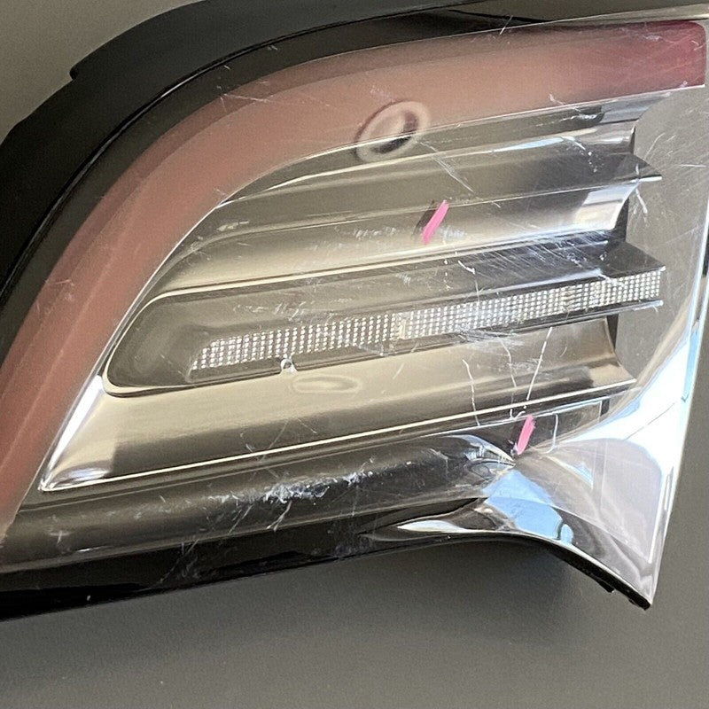 TESLA MODEL 3 TAIL LIGHT INNER RIGHT SIDE 1077402-00-F 2017 2018 2019 