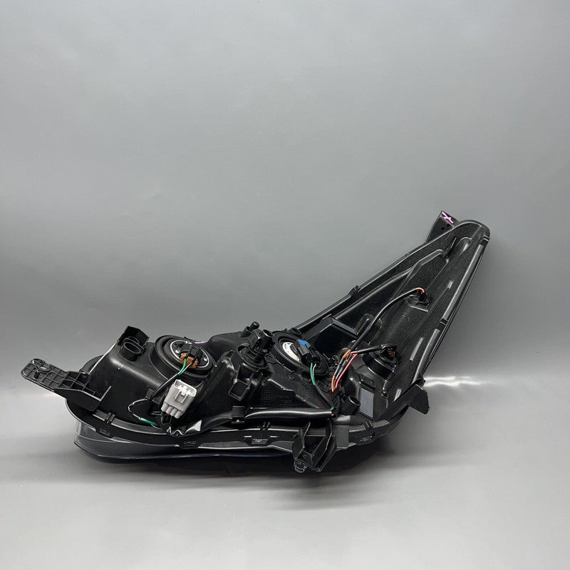 SUBARU IMPREZA HEADLIGHT RIGHT PASSENGER HALOGEN 2017 2018 2019 2020 2