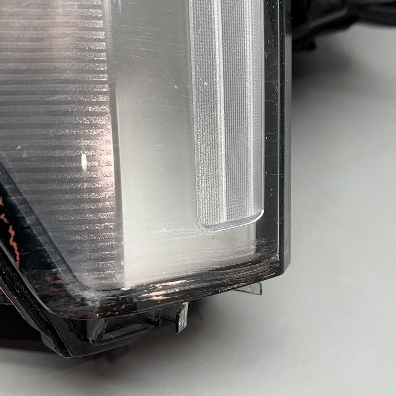 TOYOTA TUNDRA HEADLIGHT RIGHT PASSENGER 2022 2023 LED