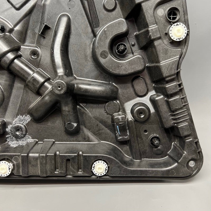 BMW X4M WINDOW REGULATOR LEFT FRONT 2019 2020 2021 2022 2023 OEM 74317