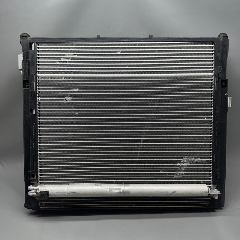 A0999064000 MERCEDES BENZ GL450 GL550 COOLING RADIATOR 2013-2015 2016 2017 2018 2019 OEM