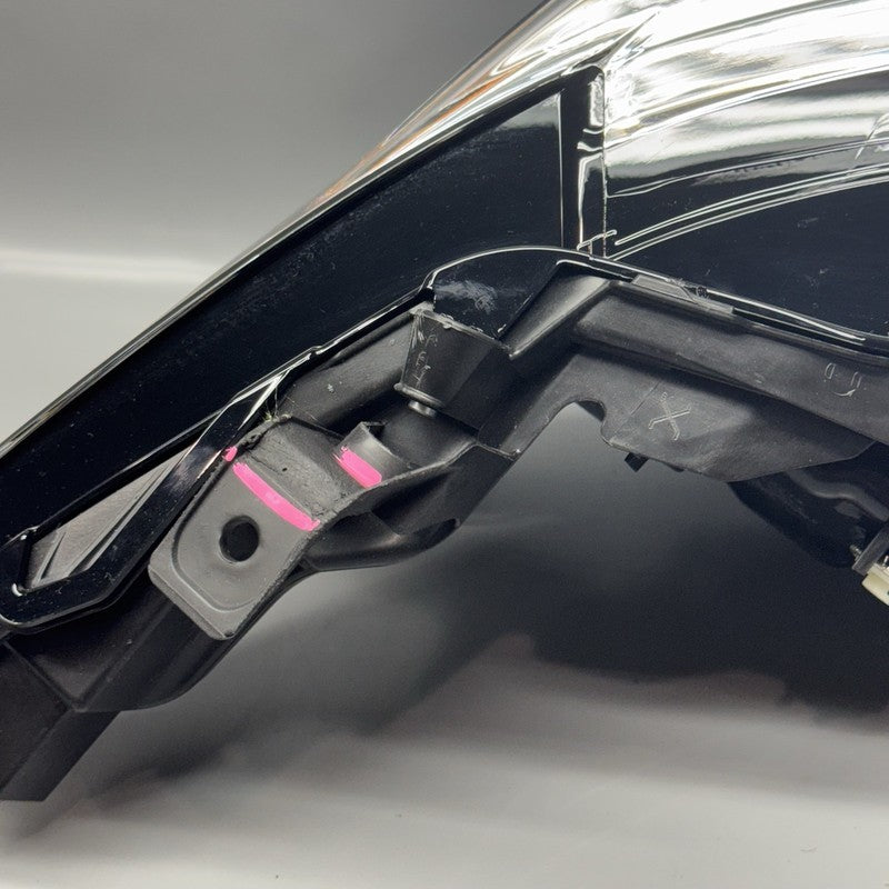 TOYOTA CAMRY HEADLIGHT RIGHT PASSENGER THREE STRIP DRL LED 2018 2019 2020 OEM