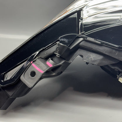 TOYOTA CAMRY HEADLIGHT RIGHT PASSENGER THREE STRIP DRL LED 2018 2019 2020 OEM