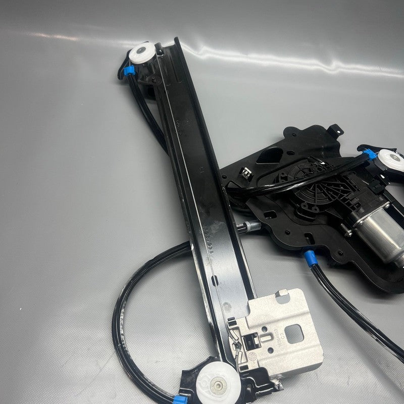 TESLA MODEL 3 WINDOW REGULATOR RIGHT FRONT 2017 2018 2019 2020 2021 20