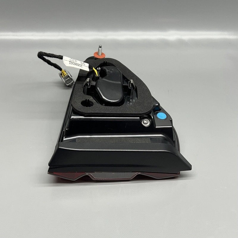 CCC150001 MASERATI LEVANTE INNER TAIL LIGHT RIGHT SIDE 2017 18 19 20 21 2022 OEM CCC150001