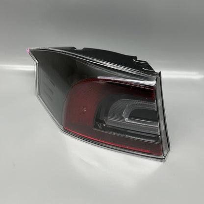 1077398-00-H TESLA MODEL S TAIL LIGHT LEFT 2016 2017 2018 2019 2020 2021 6005918-00-G DAMAGED