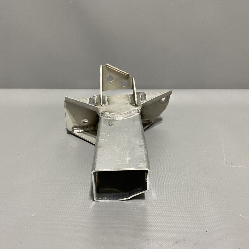 420807554B AUDI R8 REINFORCEMENT BRACKET RIGHT REAR 2008 2009 2010 2011 2012 OEM 420807554B