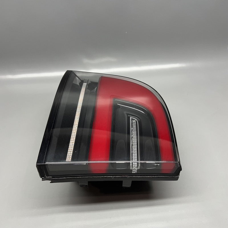 1034332-00-B TESLA MODEL X TAIL LIGHT LEFT DRIVER 2016 17 18 19 2020 LED OEM 1034332-00-B