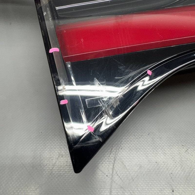 TESLA MODEL X TAIL LIGHT LEFT DRIVER 2016 2017 2018 2019 2020 OEM 1034