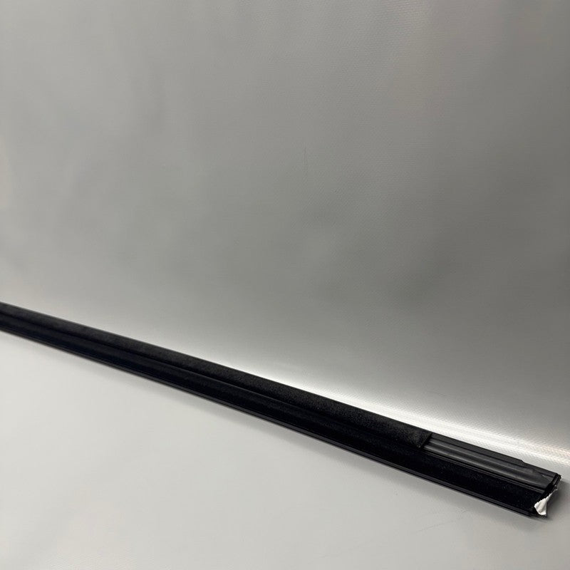 TESLA MODEL 3 DOOR WINDOW MOLDING RIGHT REAR 2017 18 19 20 21 2022 108