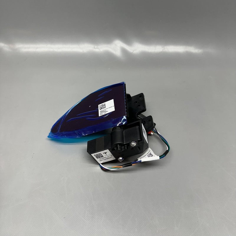 1042766-00-J TESLA MODEL S CHARGE DOOR REFLECTOR LIGHT LEFT 2016 2017 2018 2019 2020 OEM