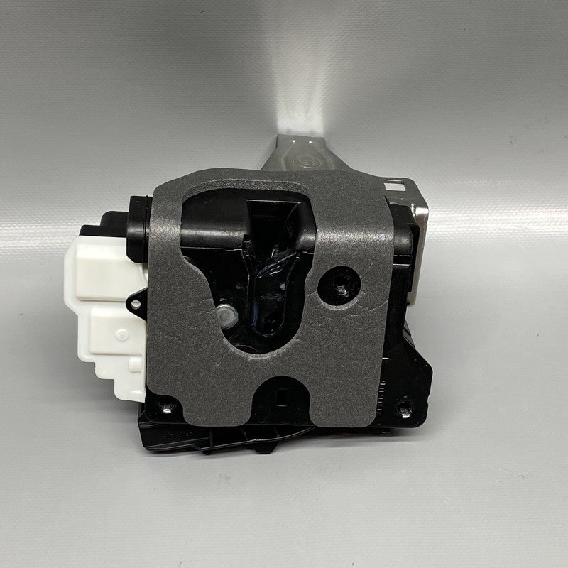 LR082226 / FX23-2A451-AB LAND ROVER DEFENDER LEFT REAR DOOR LOCK LATCH 2020 2021 2022 2023 OEM LR070433