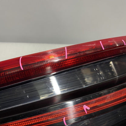 95B945095E PORSCHE MACAN TAIL LIGHT LEFT DRIVER 95B945095E 2015 2016 2017 LED OEM