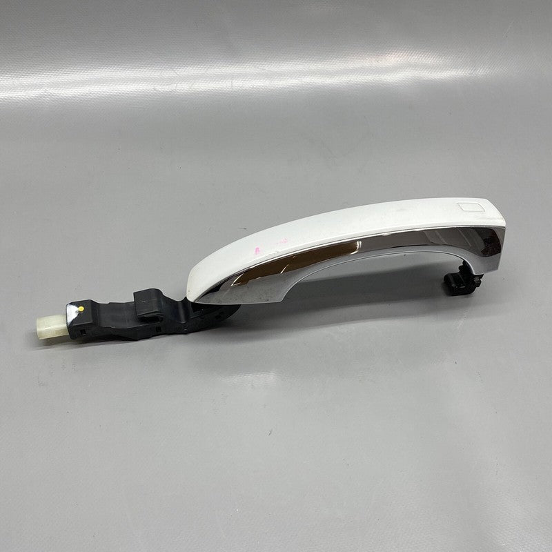 4H0837206B AUDI A6 A7 A8 RIGHT DOOR HANDLE EXTEREOR 2011 2012 2013 2014 2015 OEM