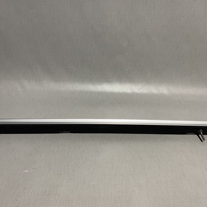 9Y0860043B PORSCHE CAYENNE ROOF RAIL LEFT 9Y0860043B 2019 2020 OEM