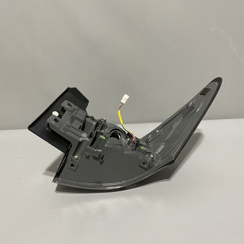 LEXUS CT200H TAIL LIGHT LEFT DRIVER SIDE 2011 2012 2013 2014 2015 2016