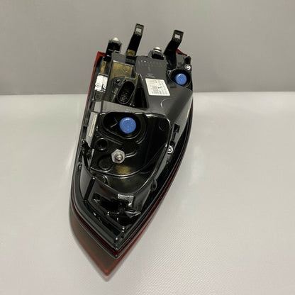 95863106131 PORSCHE CAYENNE TURBO GTS TAIL LIGHT LEFT DRIVER 95863106131 2015 2016 2017 OEM