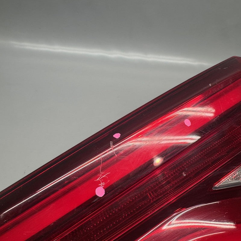 BMW X3M TAIL LIGHT RIGHT INNER PASSENGER 2018 2019 2020 2021 OEM 89853