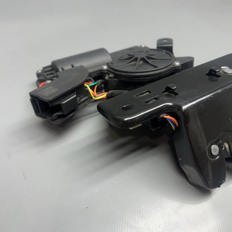 1500604-00-B TESLA MDOEL 3 Y LIFTGATE CINCH LITCH 2018 2019 2020 2021 2022 2023 1500604-00-B