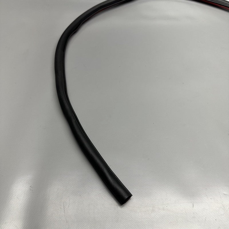 1090508-00-E TESLA MODEL 3 DOOR SECONDARY SEAL RIGHT REAR 2017 18 19 20 21 2022 1090508-00-E